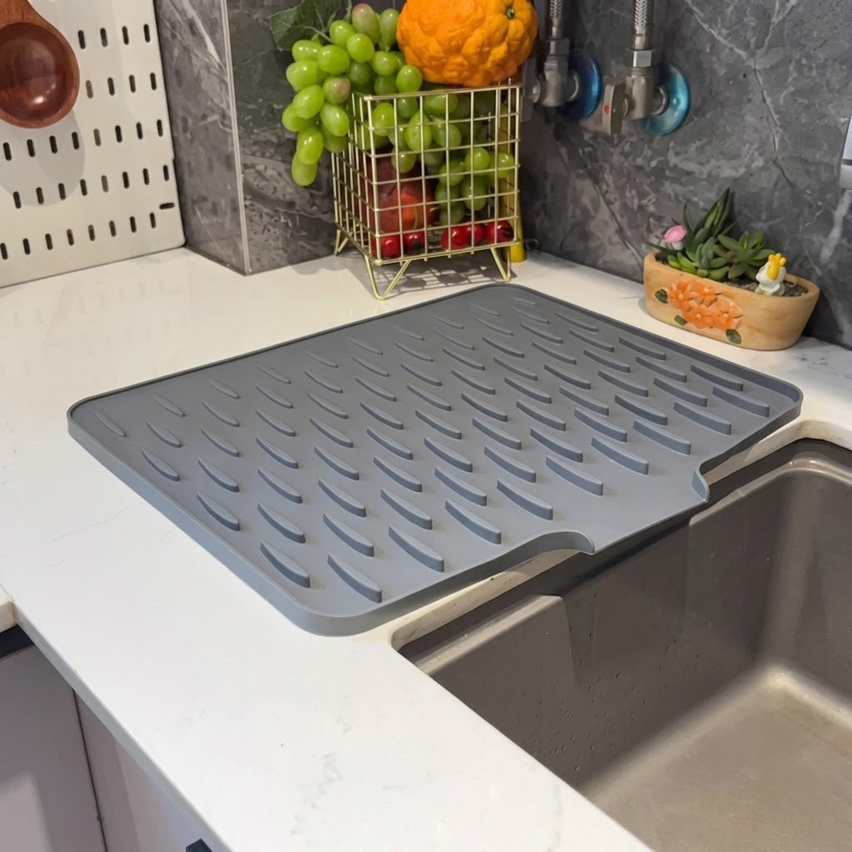 Silicone Dish Drying Mat – Non-Slip Counter Pad