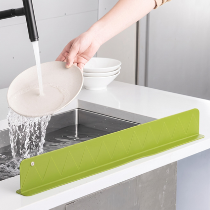 Silicone Sink Splash Guard – Self-Draining Faucet Mat